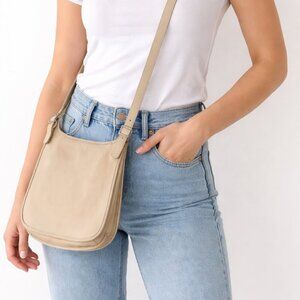 Vintage Coach 9135 Hippie Camel Leather Crossbody Y2K Preppy Classic